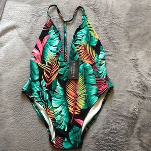 Tropical one-piece bathing suit !